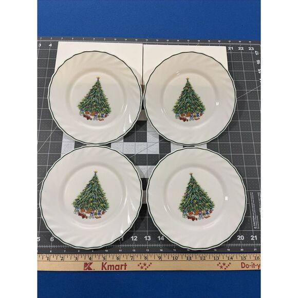 House Of Salem Noel Porcelle (4) Salad‎ Plates Christmas Tree France - New - Picture 1 of 16